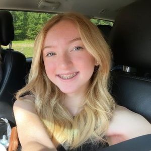 Meet your Posher, Danielle